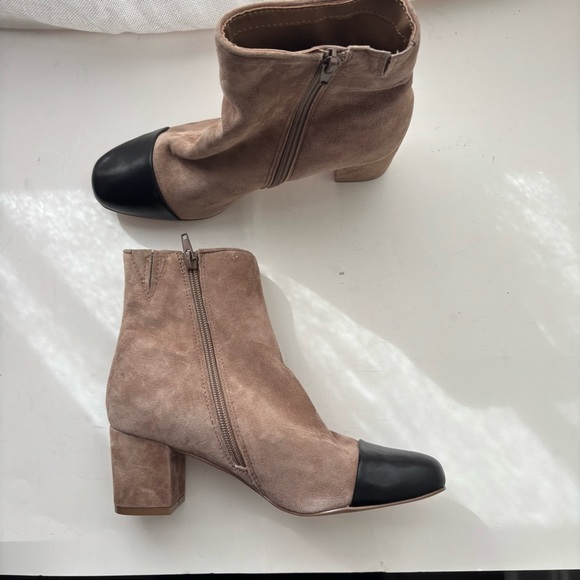 Steve Madden Eiffel Suede Cap Toe Booties Sz 6M - Picture 3 of 7